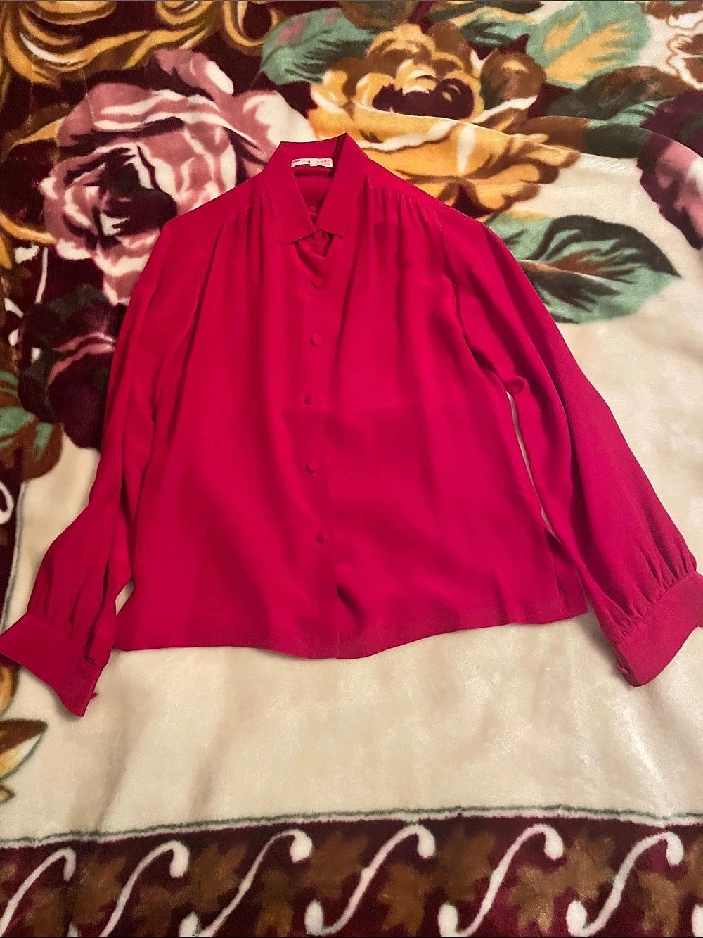 Begonia Pure Silk Button Front Blouse in Red/Dark Pink Size XS